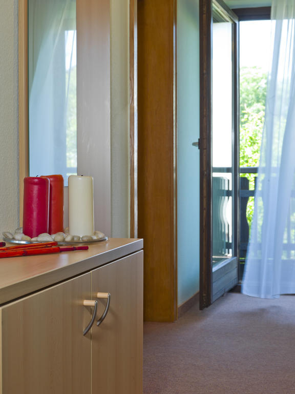 Hotel Garni Vier Jahreszeiten Bad Füssing Quarto foto